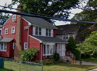 95 Charles St #2F, Lynbrook, NY 11563