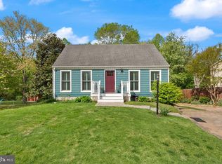13736 Mahoney Dr, Woodbridge, VA 22193
