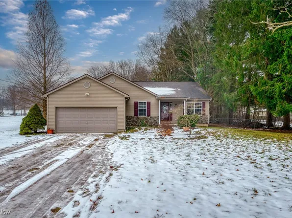 3225 Imrek Dr, Akron, OH 44312