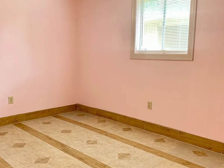 5255 Astoria Dr — Photo 6