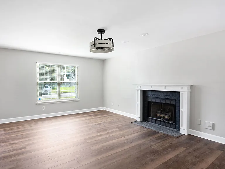 116 Hillside Ave — Photo 7