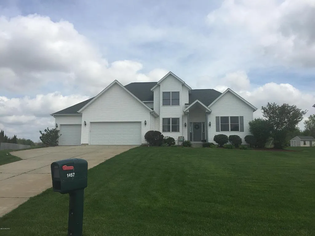 1457 Fetke Dr photo 1