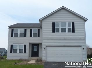 228 Briarwood Dr, Poplar Grove, IL 61065