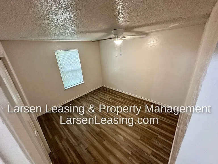 5845 Denise Dr — Photo 4