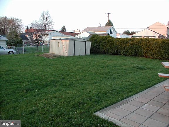 2nd image of 39 W Thomas Ave