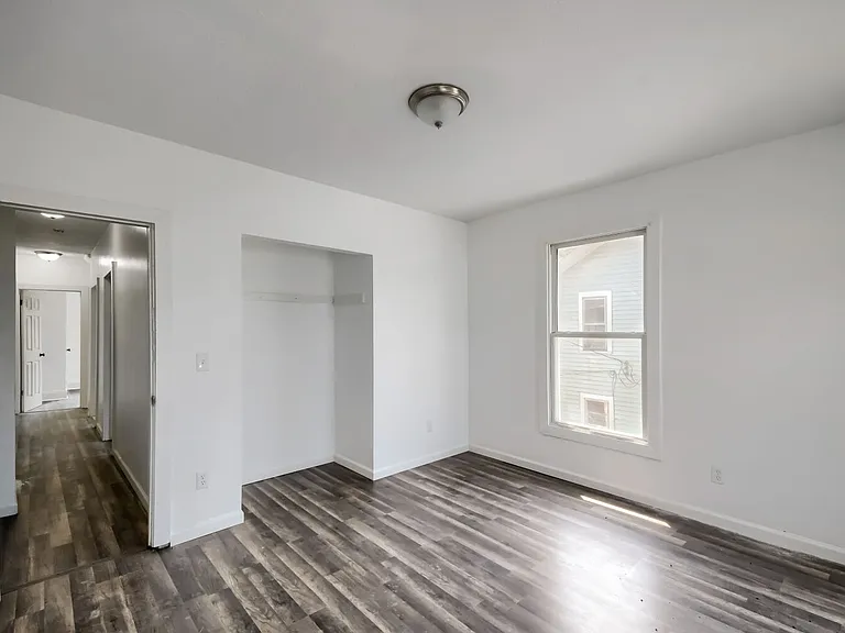 62-64 S Eureka Ave #62 — Photo 10
