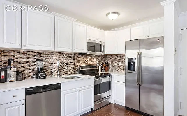 Rented by Compass | media 9