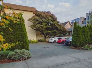 1522 18th Ave APT 401, Seattle, WA 98122