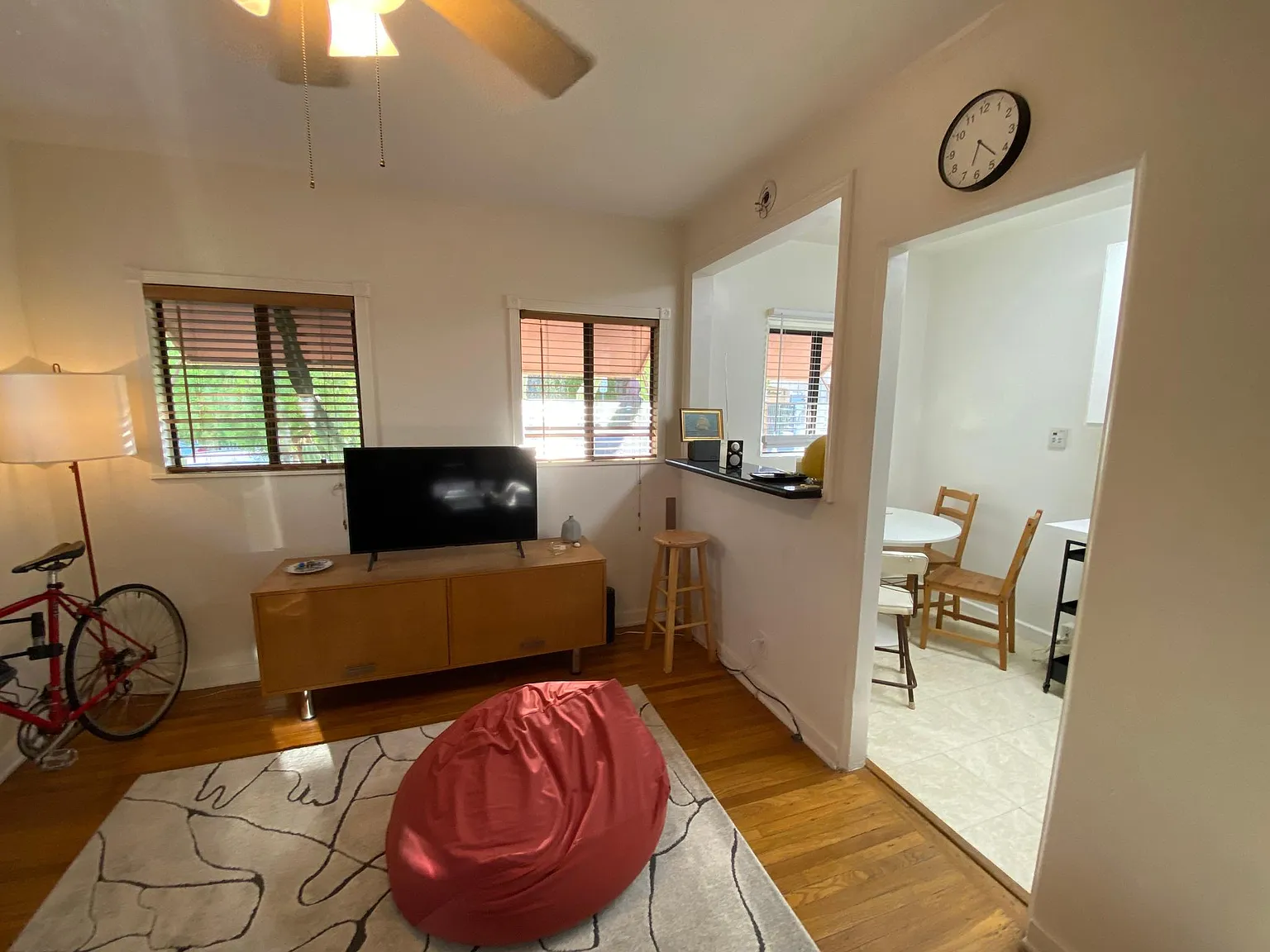 1 bed, 600 sqft, $2,075 — Photo 2