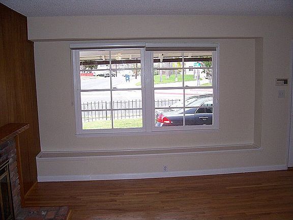 2nd image of 2602 Homedale St