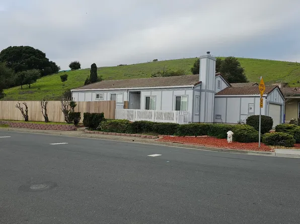 4001 Mozart Dr, Richmond, CA 94803