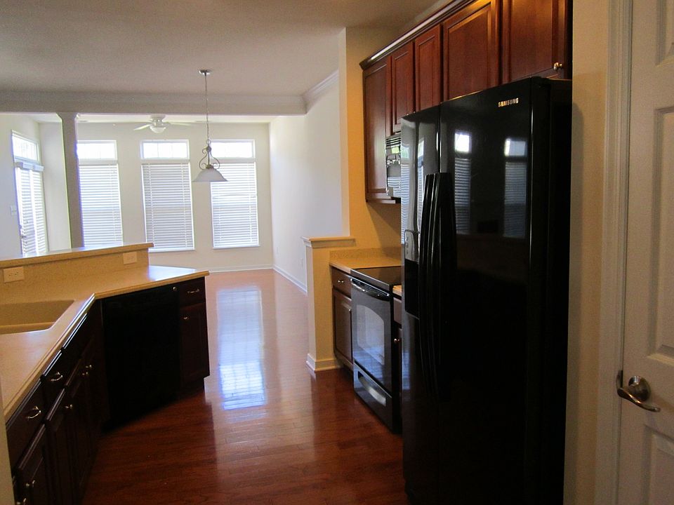 Gally Kitchen w/ Corian Counters, Hdwd Floors