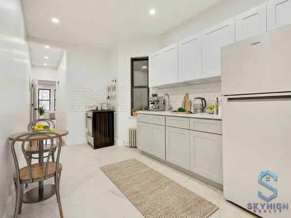 771 4th Avenue image 1 of 13