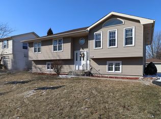 2513 Ruth Fitzgerald Dr, Plainfield, IL 60586