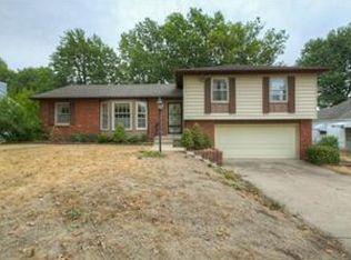 11209 Grand Ave, Kansas City, MO 64114