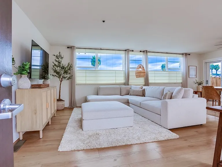 924 Hornblend St #311 — Photo 2