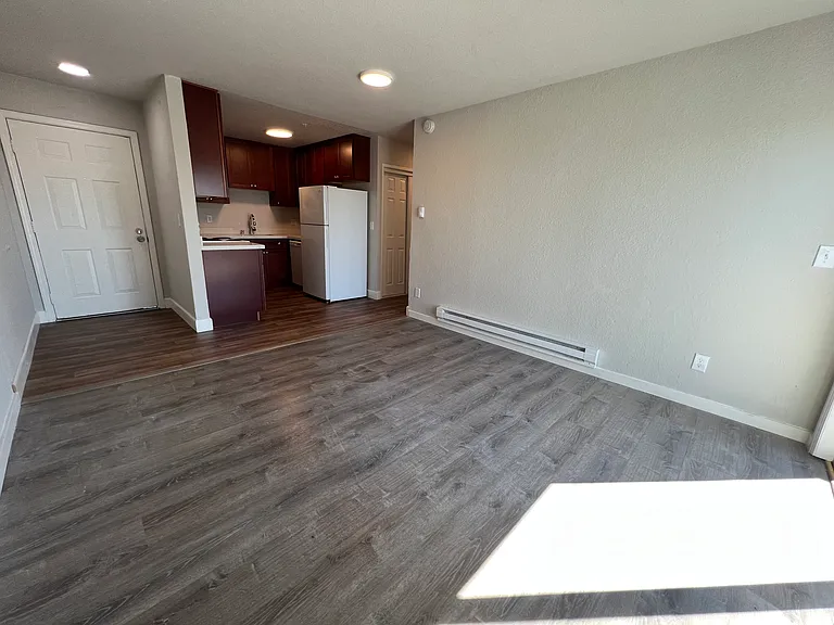 Dixon Landing Apartments — Photo 5