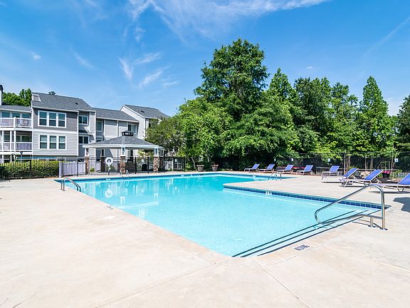 2nd image of 2200 Belcourt Pkwy #705