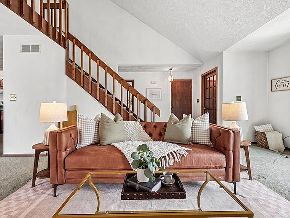 2nd image of 6161 S New York AVENUE