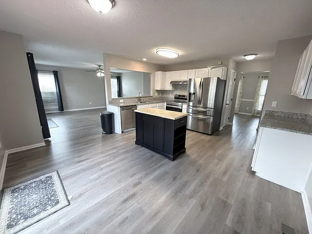 8 Melrose Ct — Photo 11