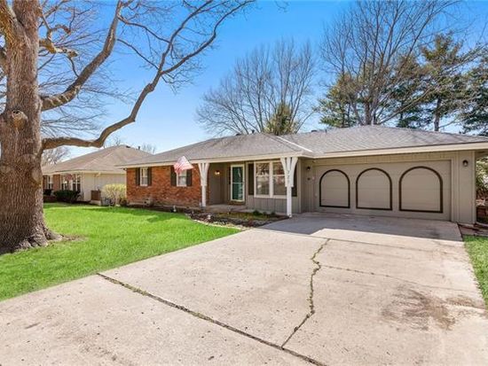 721 NW 6th St, Blue Springs, MO 64014