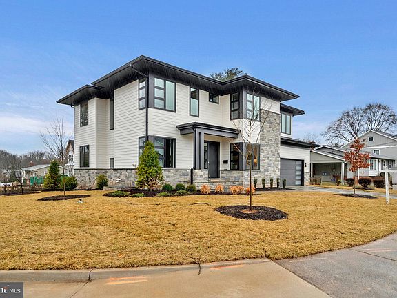 5th image of 500 Roberts Dr NW