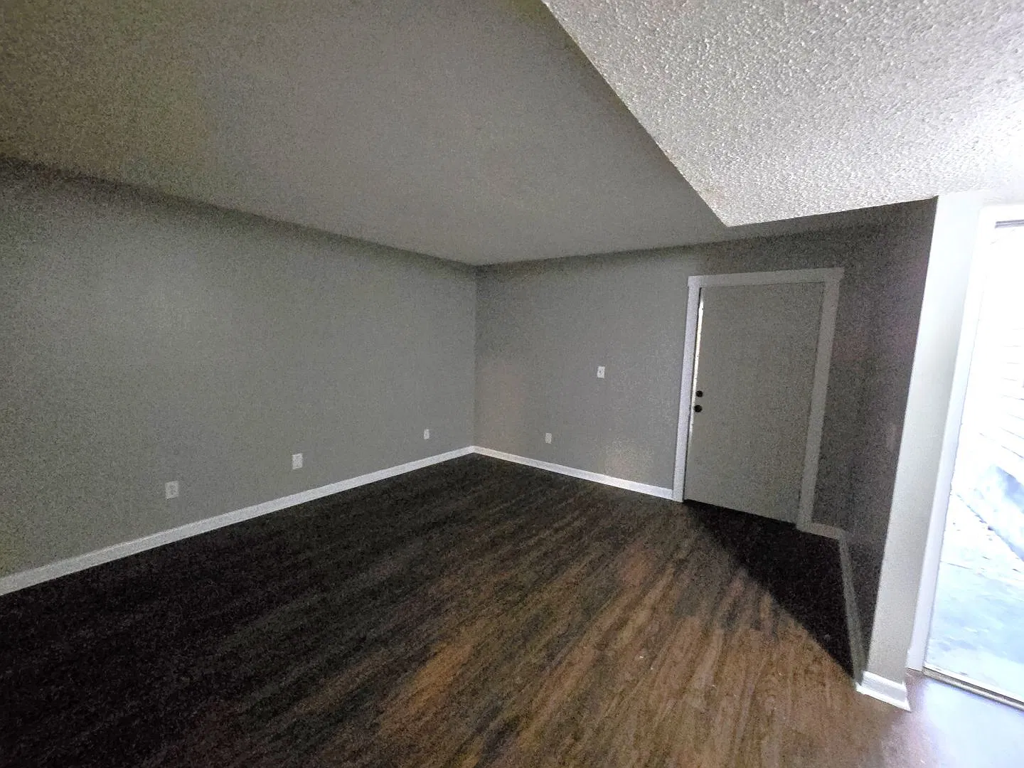 Rent Includes Water, Trash and Grass Cutting — Photo 3
