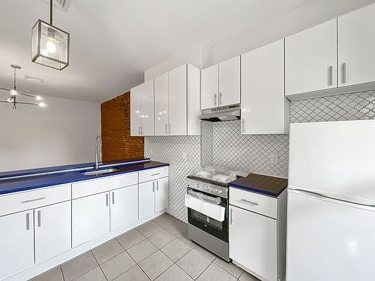 5th image of 158 E 124th St #2