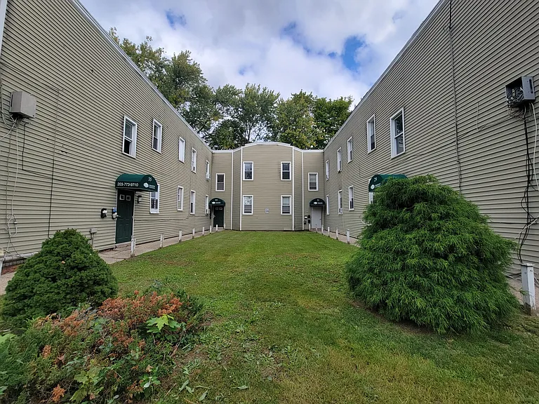 33 Dickerman St #44 — Photo 20