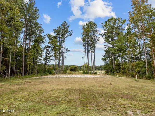 205 Ida Bell Lane, Beaufort, NC 28516