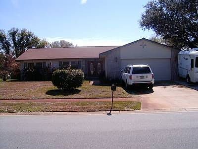 1st image of 2615 White Oak Ln