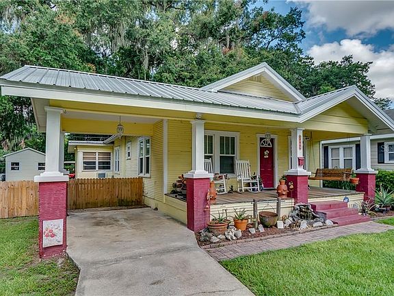 2nd image of 2409 Circle Dr