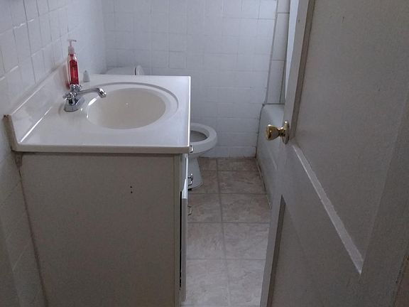 4th image of 5748 Floy Ave