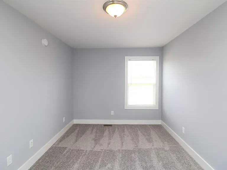 126 Abbey Rd — Photo 11