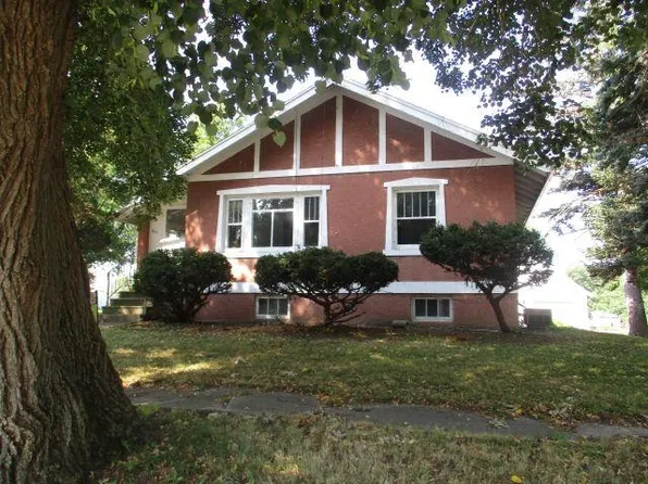 601 Monroe St, Emmetsburg, IA 50536