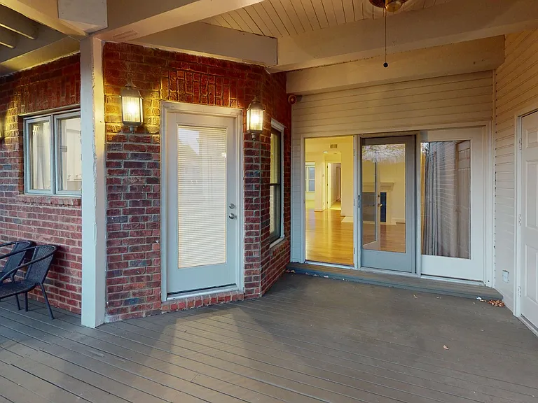218 Boxmere Pl — Photo 28