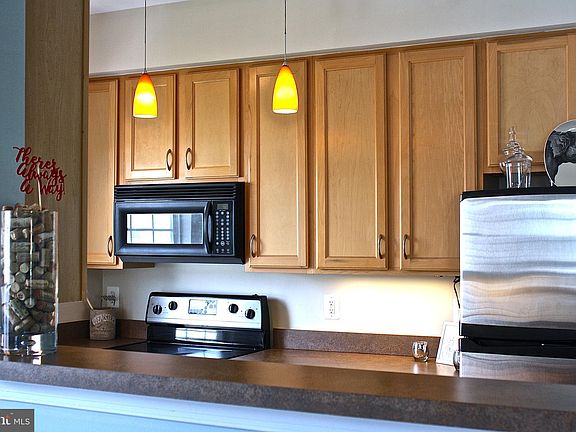 3rd image of 42481 Rockrose Sq Unit 304