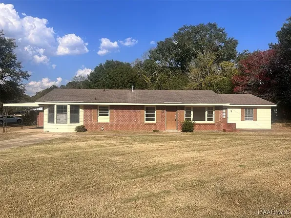 702 Stonewall Dr, Prattville, AL 36067