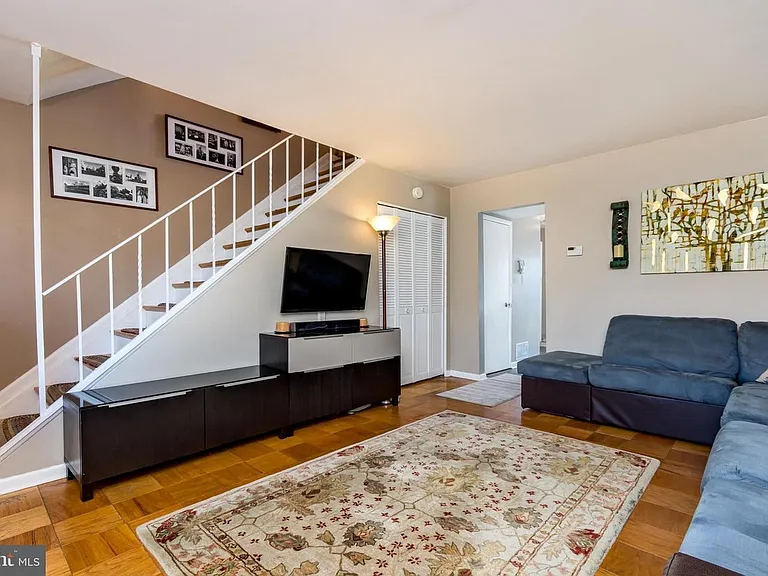 8309 Norwood Dr — Photo 6
