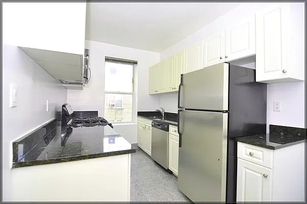 Rented by R New York | media 12