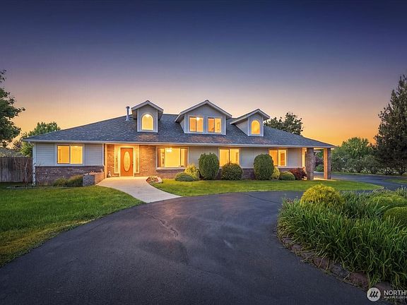 2nd image of 221 Shane Porter Road