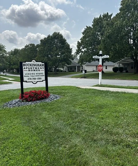 Buckingham Apartments — Photo 10