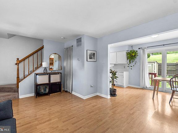 5th image of 6617 High Beach Ct E