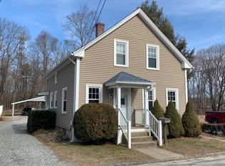 26 Maple St FLOOR 2, Coventry, RI 02816