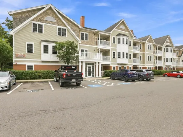 180 Chickering Rd Unit 302C, North Andover, MA 01845
