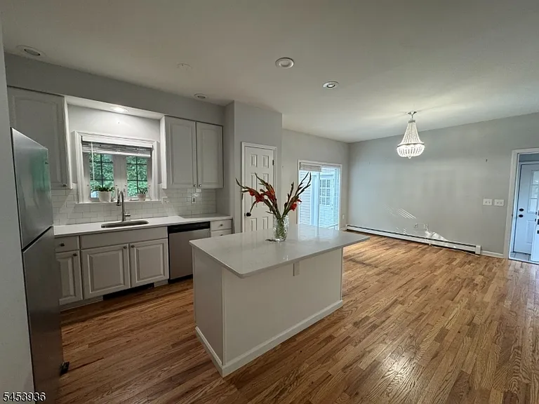 32 Woodland Dr — Photo 8