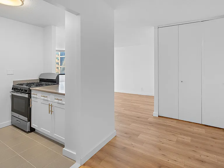 James Marquis, Residence 15G, 2 Bedroom 1 Bathroom