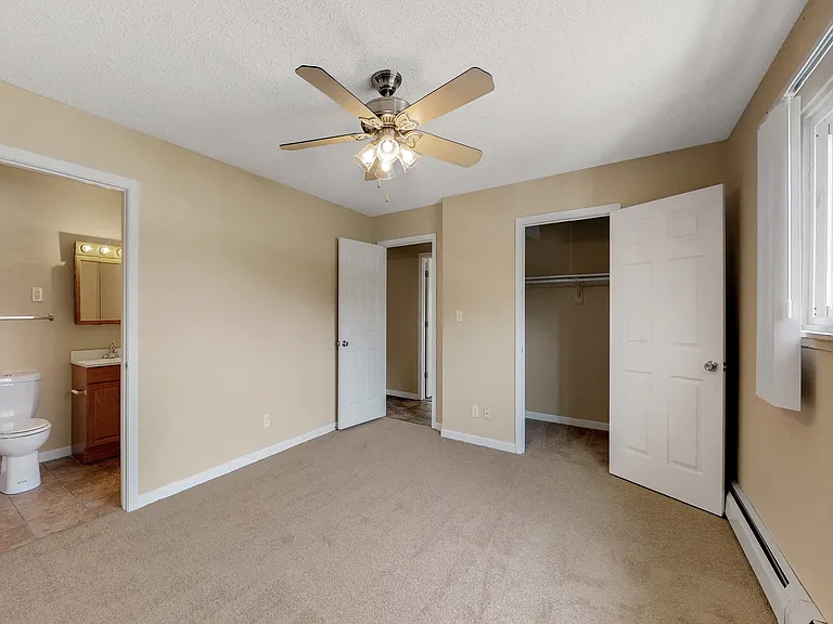 Oak Valley Apartments — Photo 79