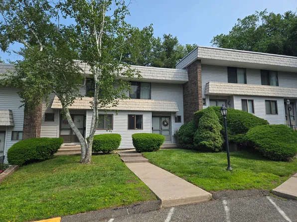 7 Bayberry Court #7, Cromwell, CT 06416