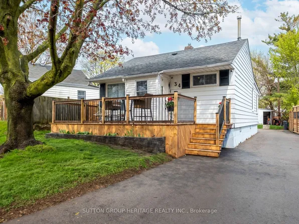 34 Maple St, Ajax, ON L1S 1V7